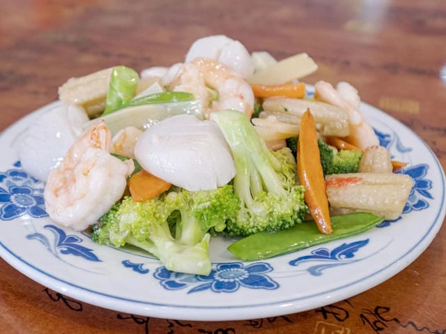 Seafood Combination.